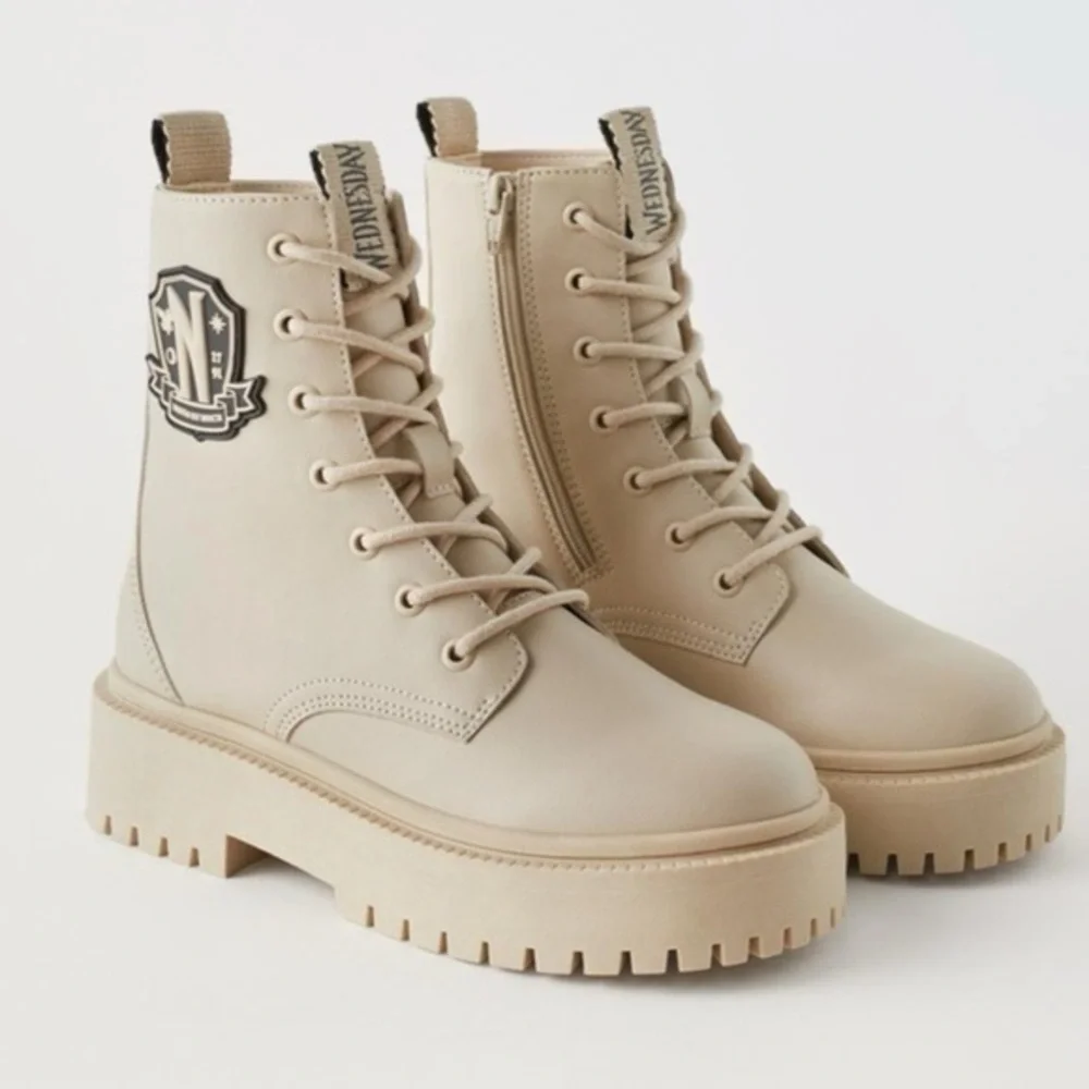 ZARA Wednesday Ankle boots 2100/330